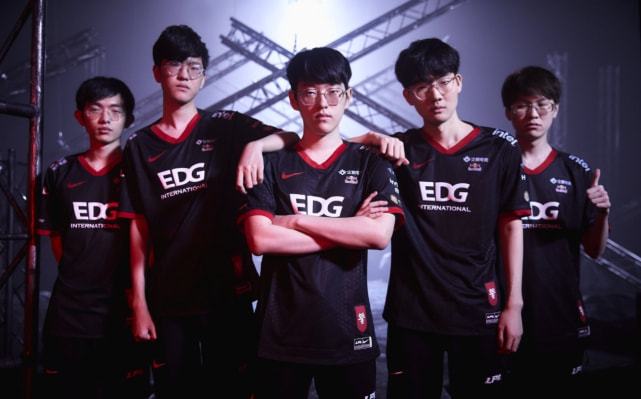 断换人尝试 断换人尝试